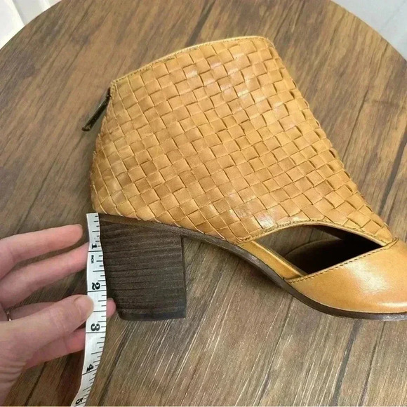 Patricia Nash Rosetta Peep-Toe Ankle Boots Italian Leather Tan Brown Size 10 - Picture 16 of 16